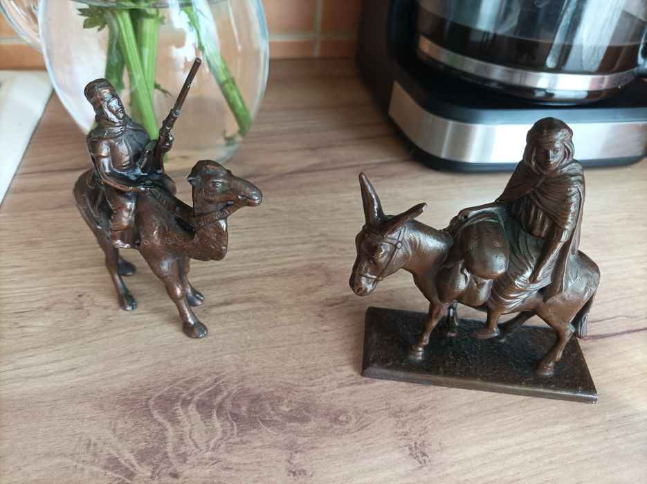 Statueta bronz  8 cm / 8 cm