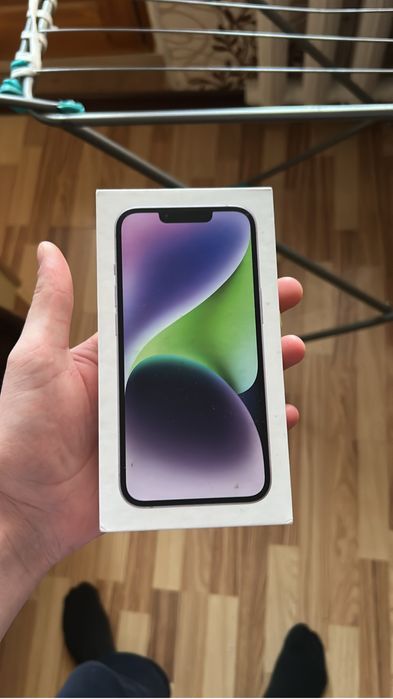 Обменяю айфон 14