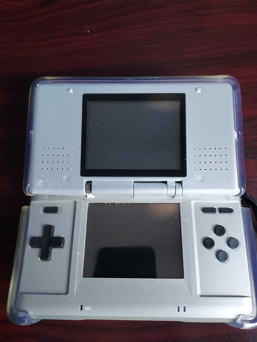 Nintendo ds prima varianta
