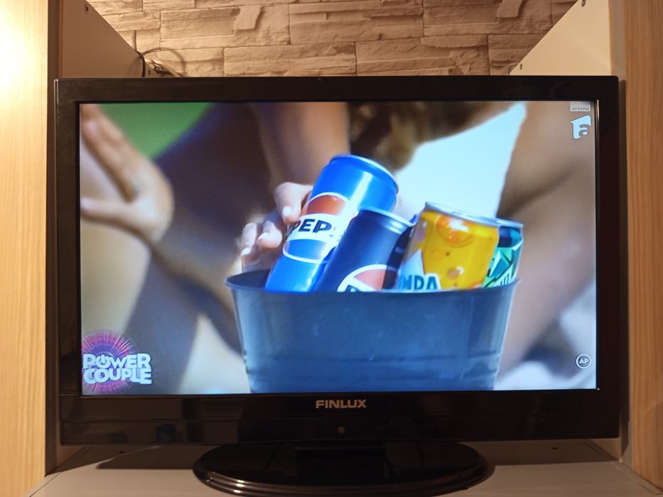 TV . FINLUX -61cm
