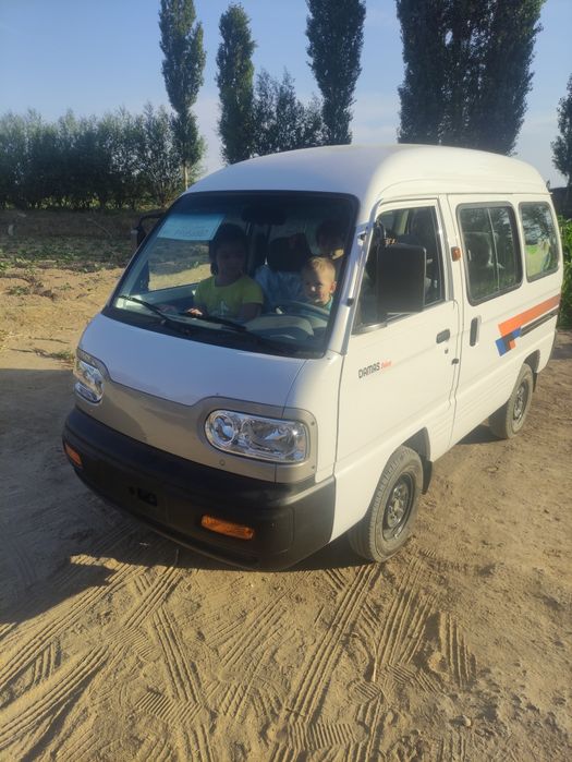 Дамас сотилади  бензин