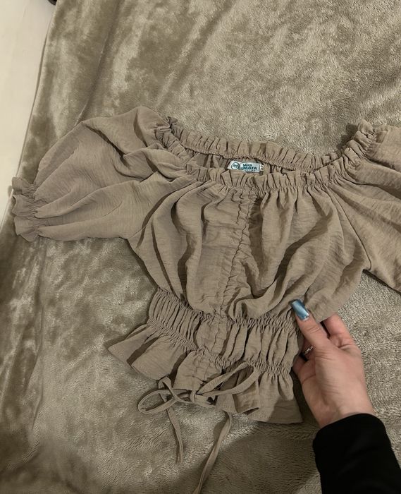 одежда - куртки, кофты, топы