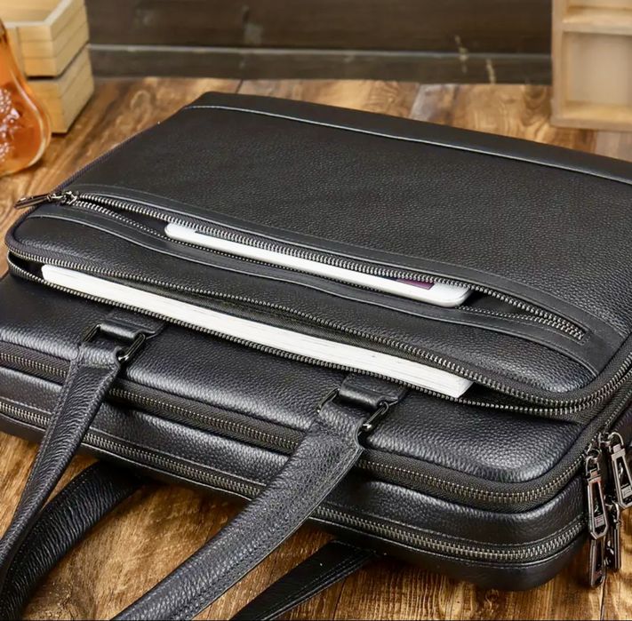 Мъжка универсална кожена бизнес чанта /Луксозно куфарче за лаптоп 15”!