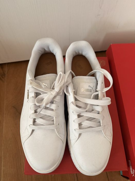 Продавам дамски маратонки Puma Karmen Metallic Shine