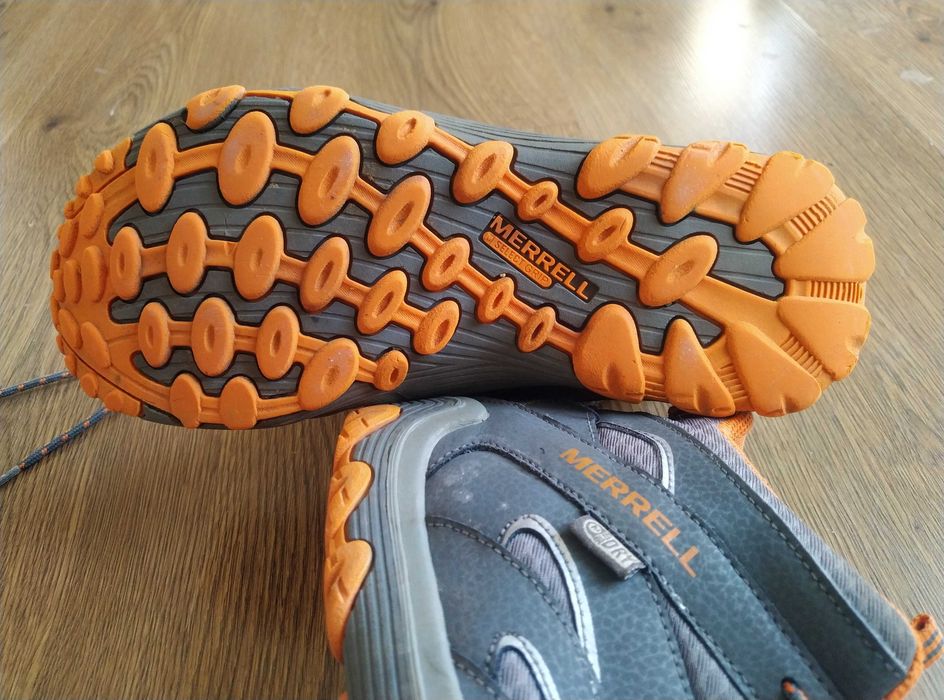 MERRELL Туристически обувки за жена или дете унисекс, размер 37, отлични