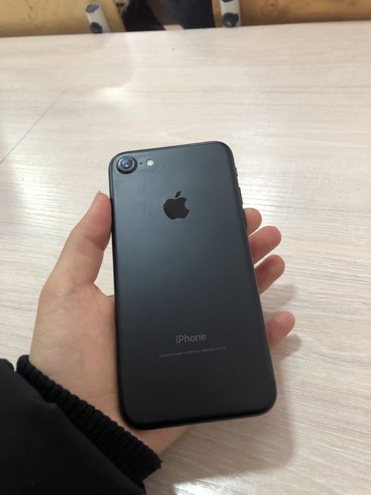 Iphone 7 в идеальном состоянии