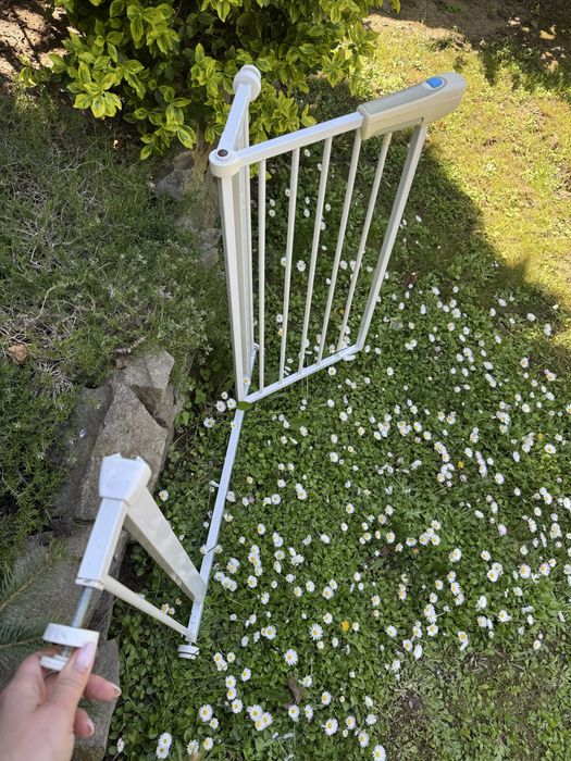 Poartă siguranță copii / protecție scară – stare bună
