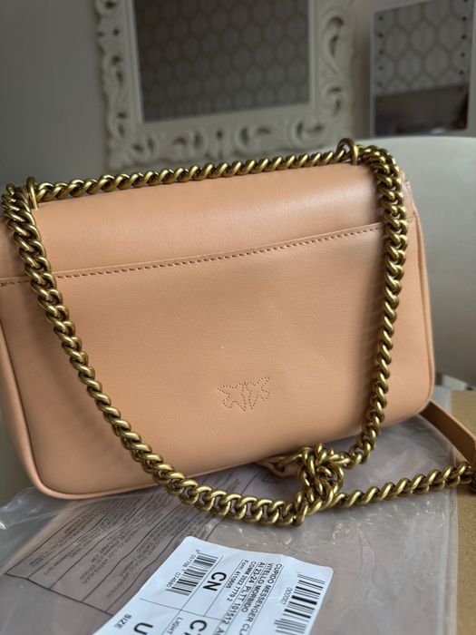 Pinko чанта естевена кожа