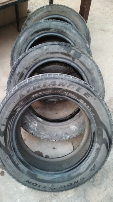 Шины зимние 215/60/R16