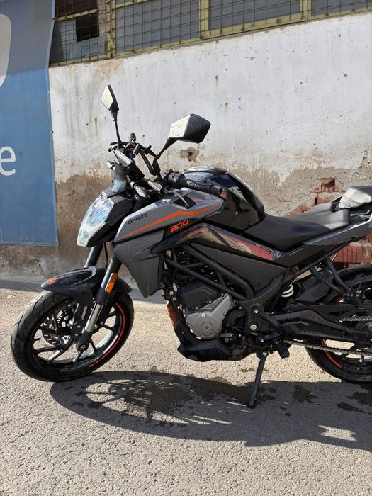 MOTOCICLETA - CFMOTO 300NK ABS – 2023 – 5.0XX km
