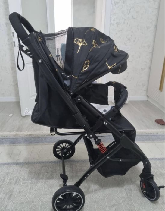 Продам коляску прогулочную