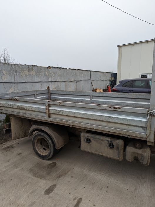 Ridicam  deșeuri, moloz, mobila veche, fier