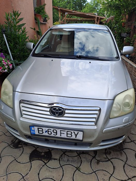 TOYOTA Avensis