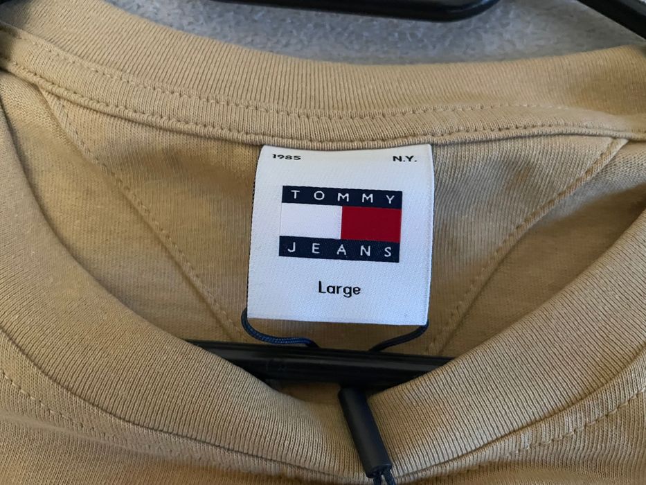 Тениска “Tommy Jeans”