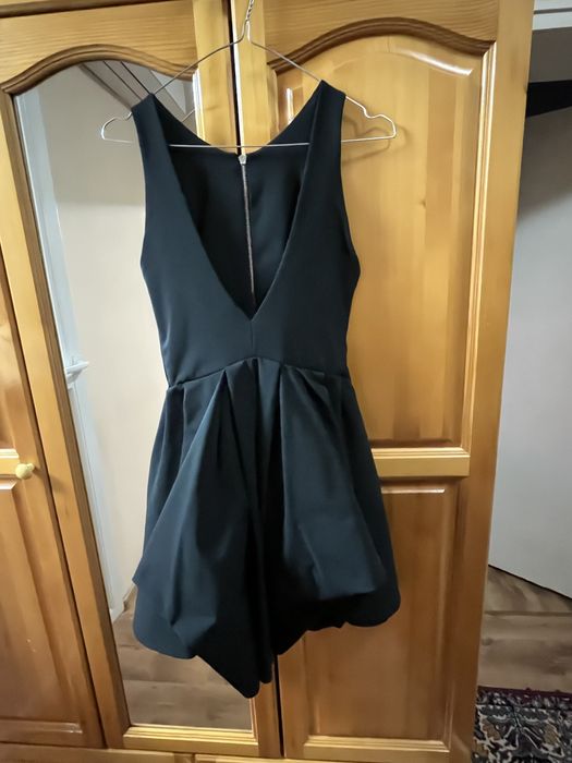 Елегантна дамска рокля