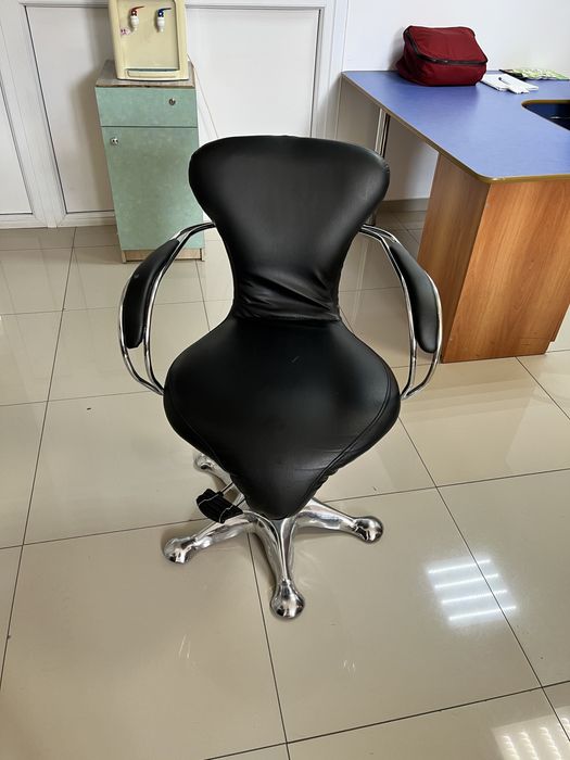 Парикмехарская кресло