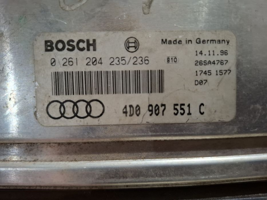 Блок управления двигателем 2.4-2.8 30v