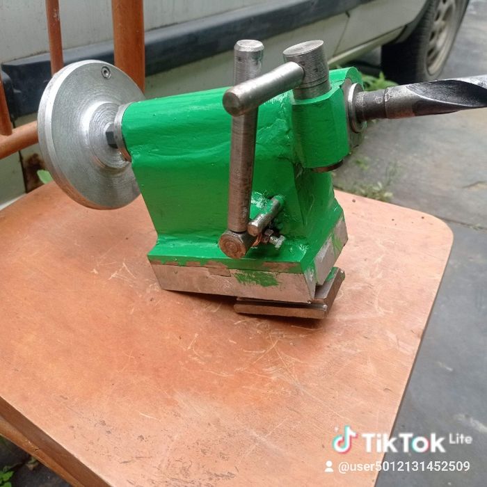 На токарный станок ТВ 4, 6, 7 задняя бабка самодельная читаем описание