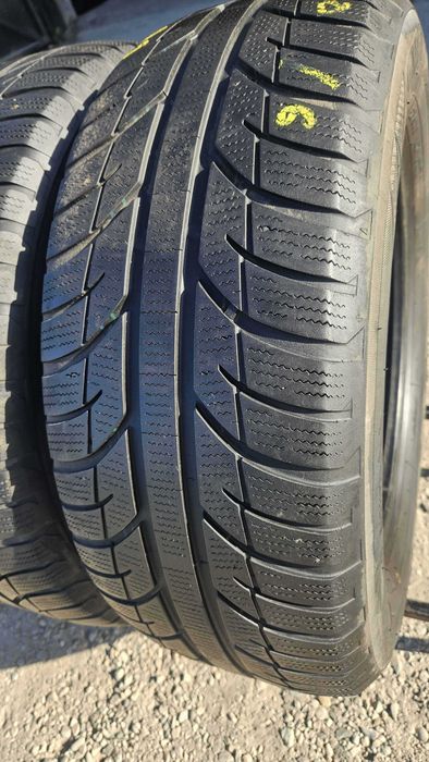 225/60 R16 • Iarna • Toyo Snowprox S943 102H | 2 buc | Pret/buc