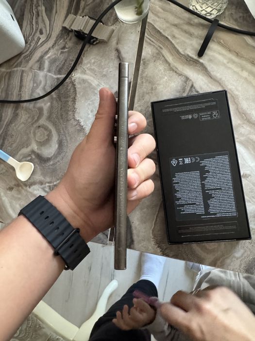 Продам samsung S24 Ultra