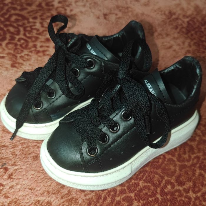 Обувь на девочку и набор