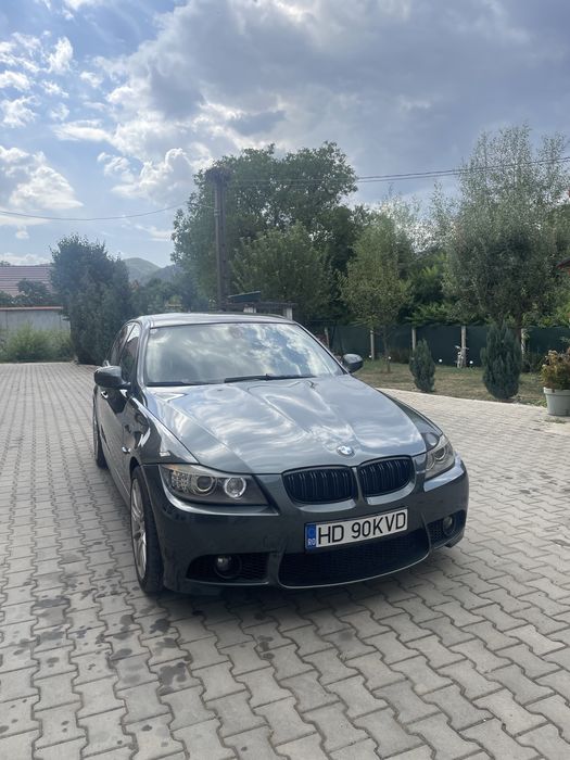 BMW E90 2.0D x-drive