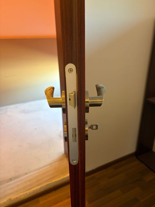 6 usi de interior