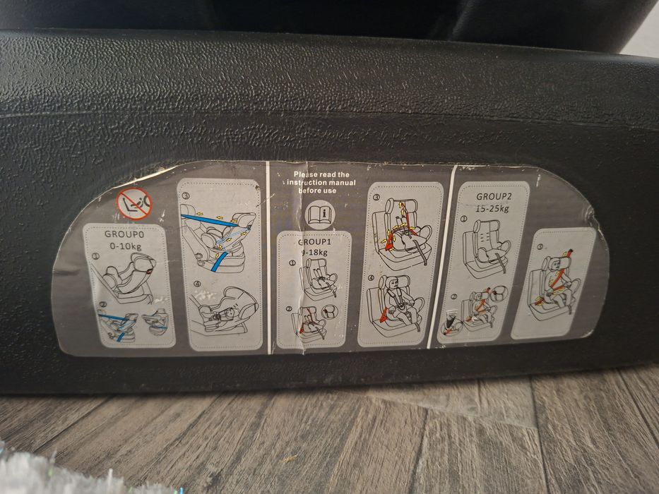 Se vinde. Scaun auto .