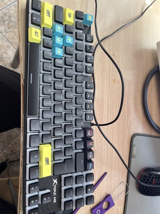 Клавиатура Xtrike me