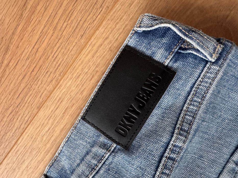 Женски дънки DKNY