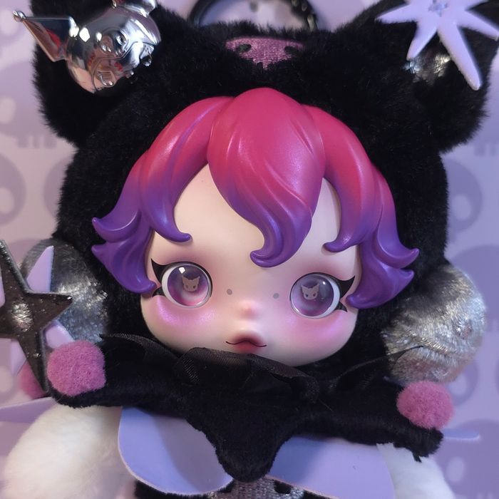 Оригинал Popmart Куроми Sanrio x Skullpanda брелок blindbox