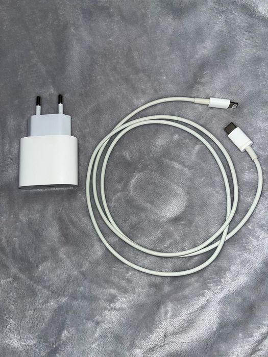 Айфон зарятчик сатылады