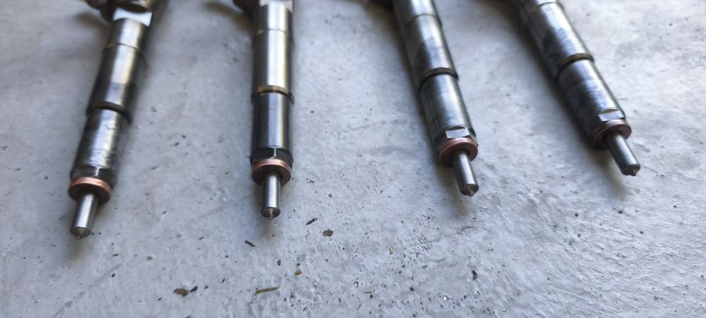 Injectoare 1.5 dci dacia Nissan