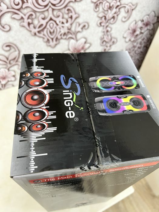 Колонка с микрофоном,абсолютно новая