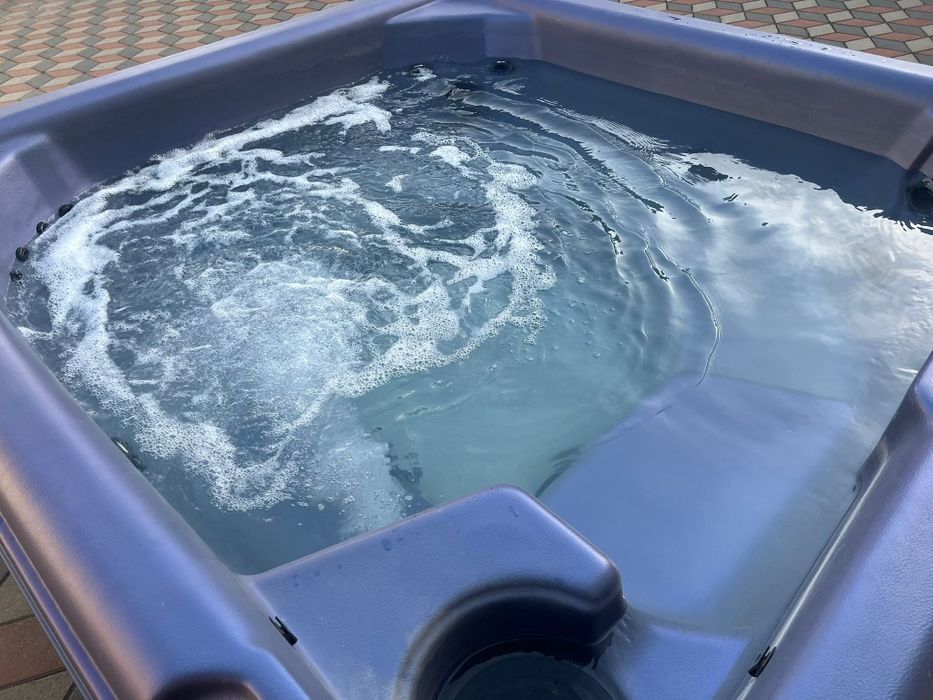 Jacuzzi cu hidromasaj