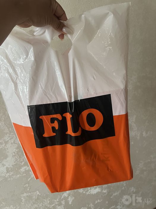 Продам новые кроссовки для девочки фирмы Flo 35 размер