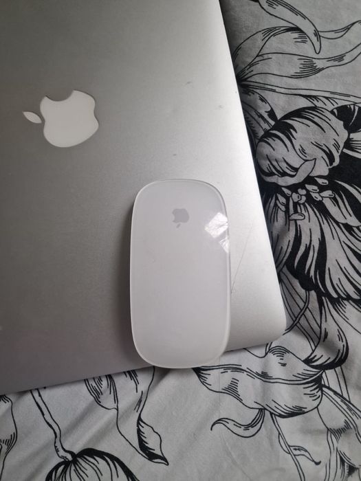 Macbook air 13 2017 год