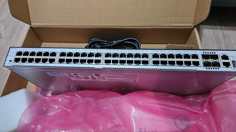 Коммутатор  Huawei S1730S-S48T4S-A