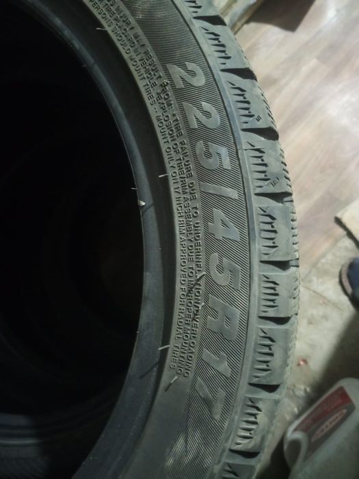 Продам шины 225/45/17р зимний