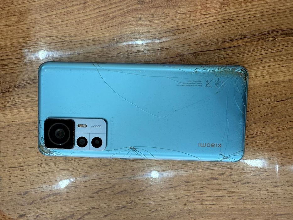 Продам смартфон Xiaomi 12T Pro