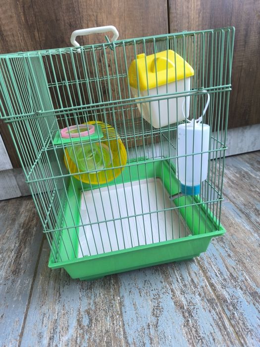 Cusca hamster sau papagal cu accesorii