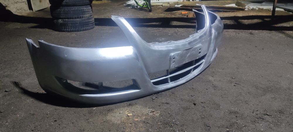 Бампер от nissan almera classic