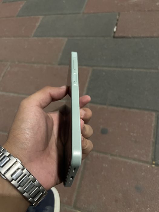 Samsung A16.