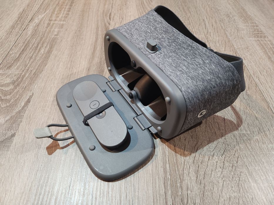Google Daydream View - VR очила