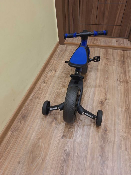 Продавам детско колело 3в1
