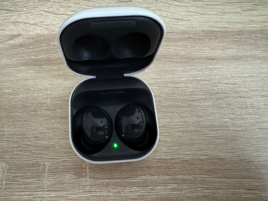 Продаются наушники Samsung Buds 2