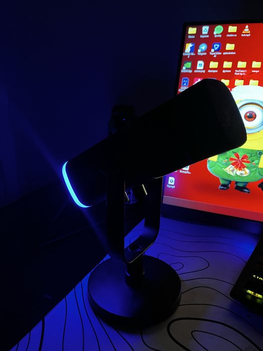 Продам Микрофон Fifine AM8