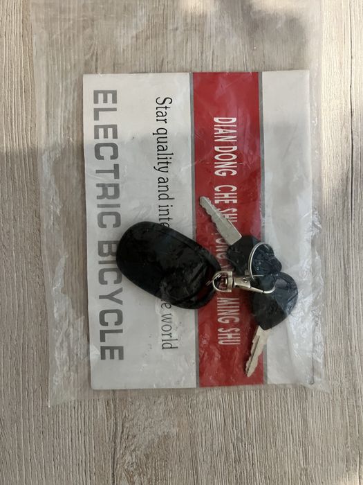 Продам электроскутер keruen
