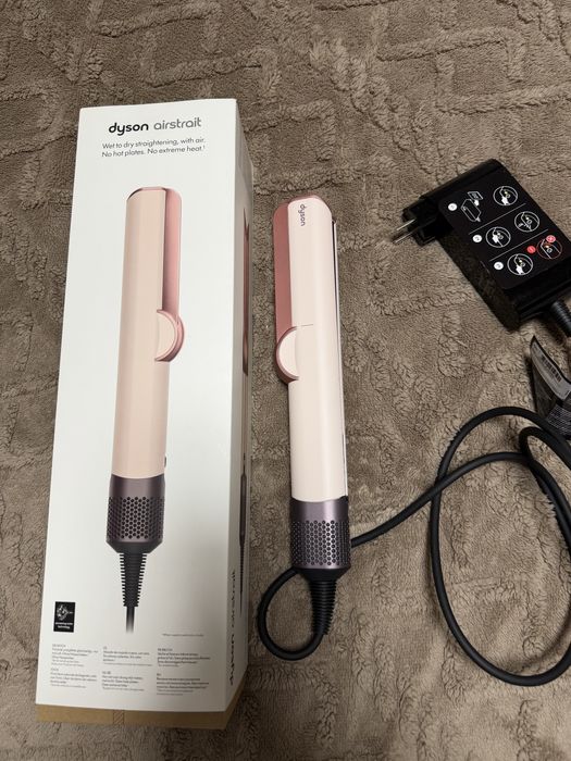 Dyson airstrait розов