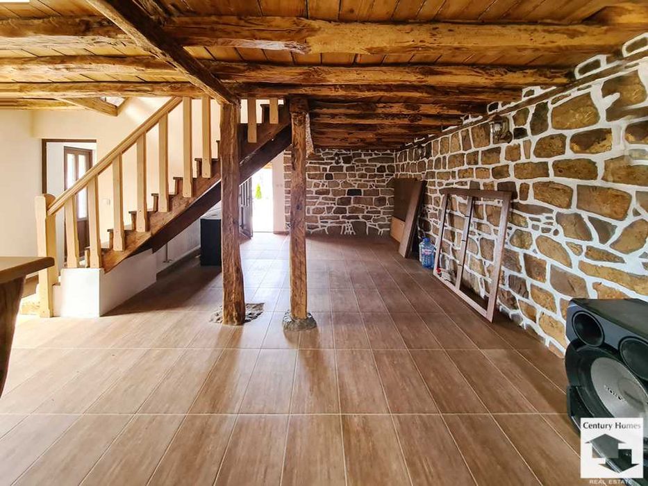 116174 Реновирана къща  в с. Войнежа, 20 км. от Велико Търново